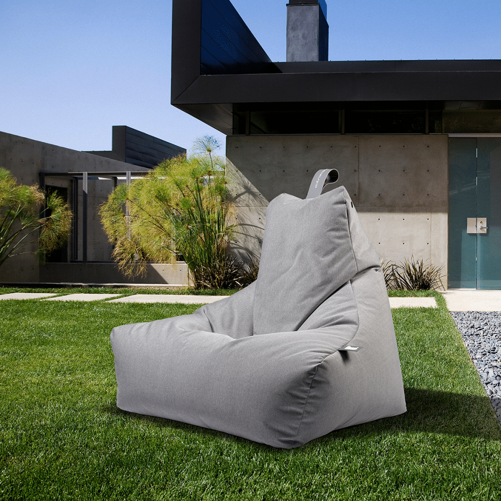 Pastel Grey Outdoor Shot